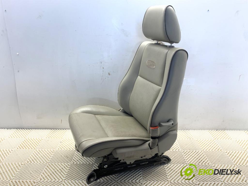 JEEP GRAND CHEROKEE WK samochód terenowy zamknięty 2008 160 kW 3.0 CRD 4x4 2987 sedadlo pravý přední část