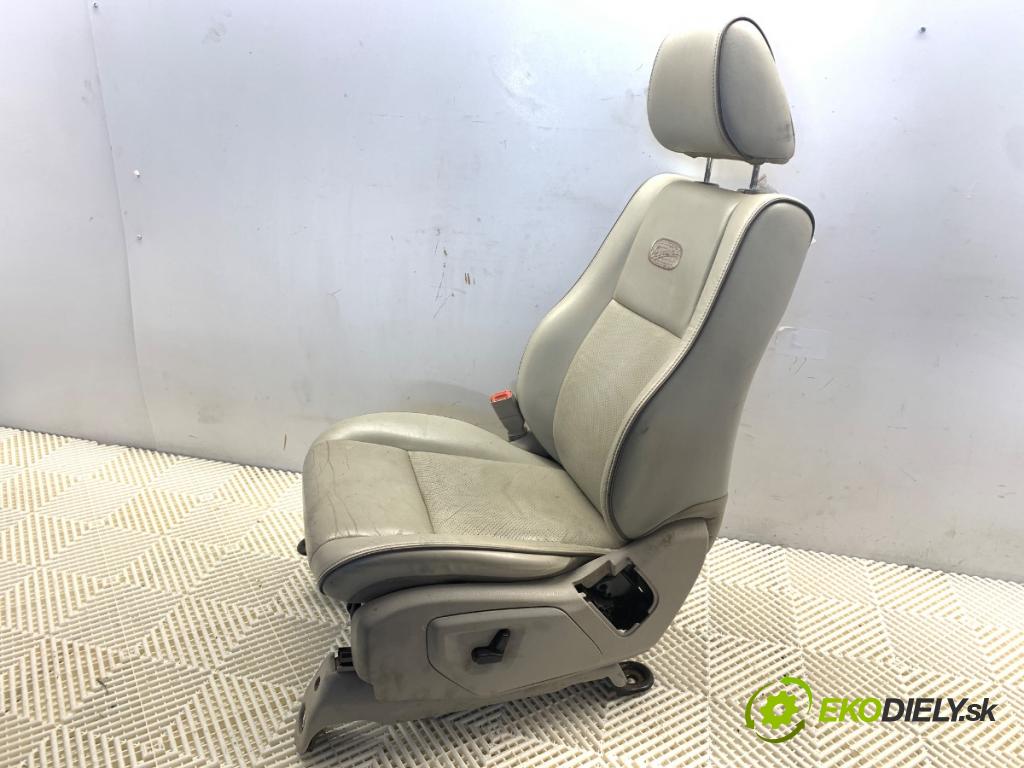 JEEP GRAND CHEROKEE WK samochód terenowy zamknięty 2008 160 kW 3.0 CRD 4x4 2987 sedadlo levý přední část