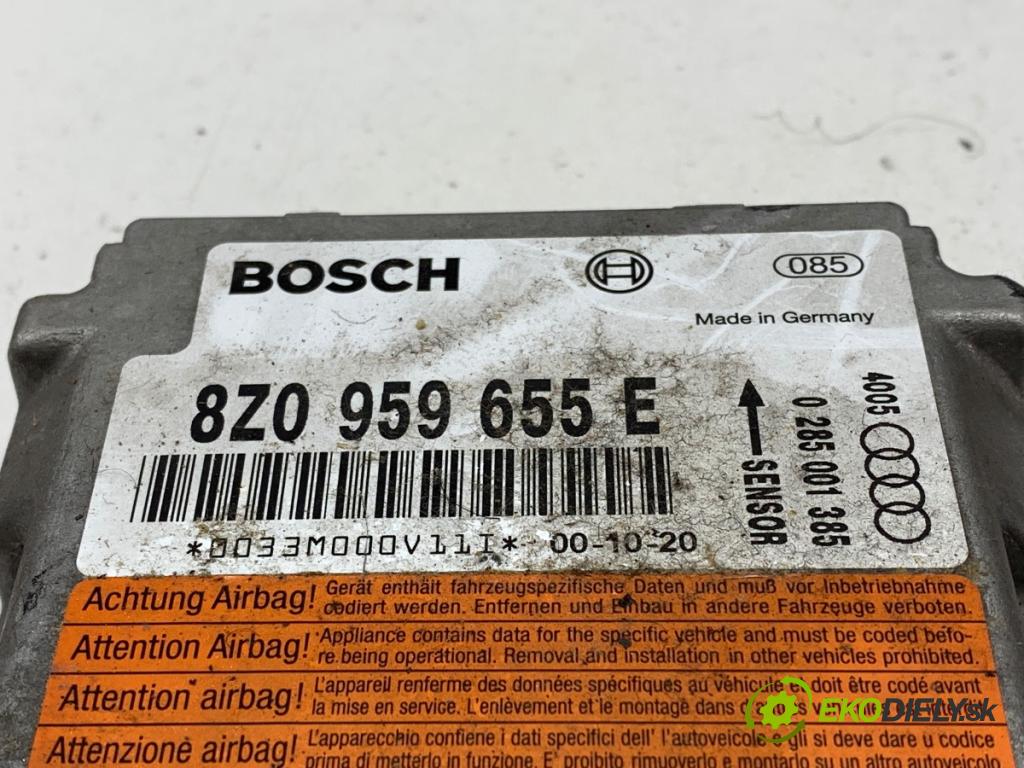 AUDI A2 liftback 2000 55 kW 1.4 TDI 1422 senzor airbag 8Z0959655E (Snímač)