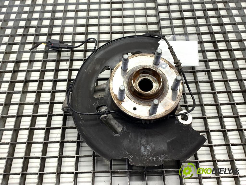 OPEL ASTRA K Kombi 2021 107 kW 1.2 Turbo (35) 1199 náboj pravý přední část 39030300