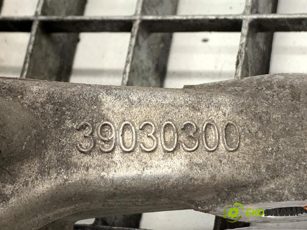 OPEL ASTRA K Kombi 2021 107 kW 1.2 Turbo (35) 1199 náboj pravý přední část 39030300