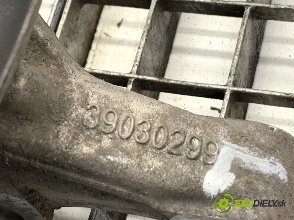 OPEL ASTRA K Kombi 2021 107 kW 1.2 Turbo (35) 1199 náboj levý přední část 39030299