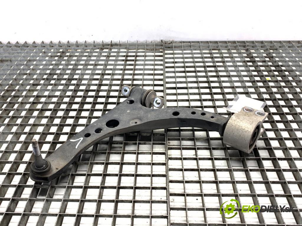OPEL ASTRA K Kombi 2021 107 kW 1.2 Turbo (35) 1199 rameno levý přední část 39089344