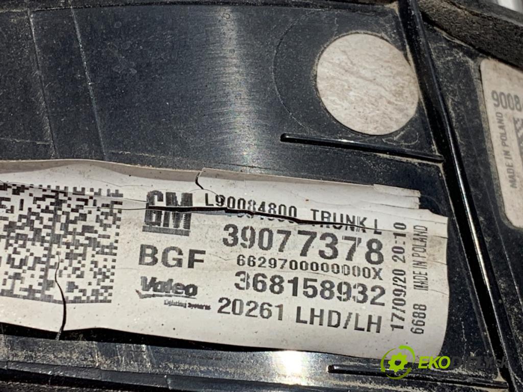 OPEL ASTRA K Kombi 2021 107 kW 1.2 Turbo (35) 1199 světlo levý zadní část vnitřní 39077378