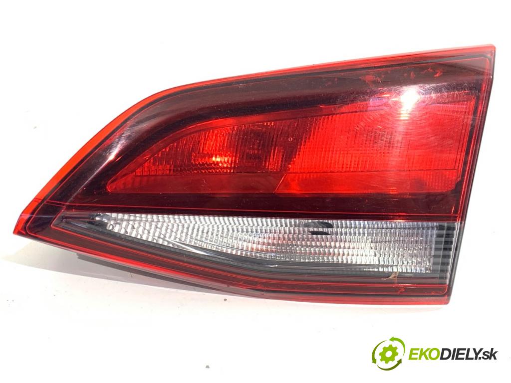 OPEL ASTRA K Kombi 2021 107 kW 1.2 Turbo (35) 1199 světlo pravý zadní část vnitřní 39077381