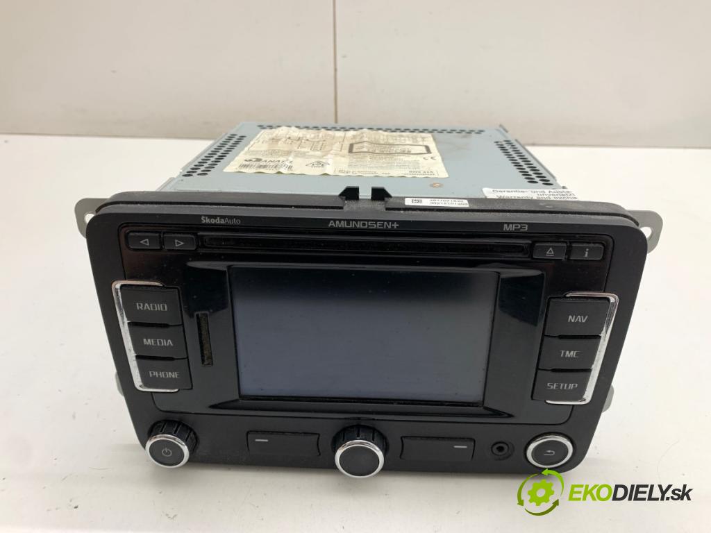 SKODA SUPERB II liftback 2013 103 kW 2.0 TDI 1968 RADIO Navigácia 3T0035192M (Audio zariadenie)