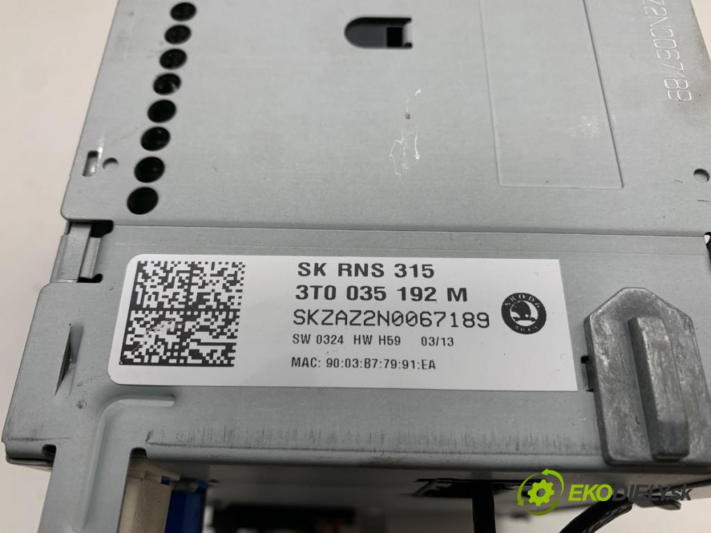 SKODA SUPERB II liftback 2013 103 kW 2.0 TDI 1968 RADIO Navigácia 3T0035192M (Audio zariadenie)