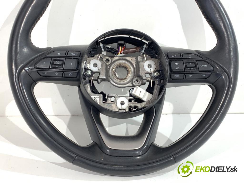 TOYOTA YARIS IV SUV 2022 68 kW 1.5 Hybrid (MXPJ10) 1490 volant 45100K0190 (Volant)