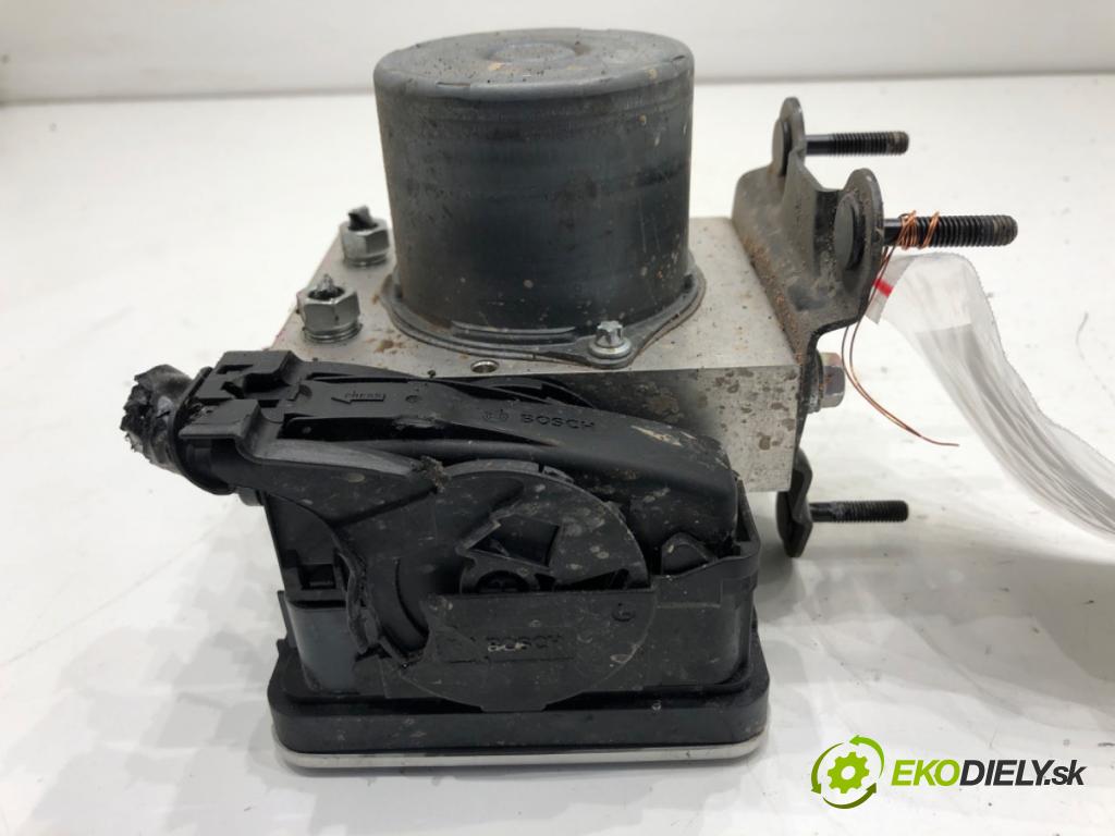 TOYOTA YARIS IV SUV 2022 68 kW 1.5 Hybrid (MXPJ10) 1490 Pumpa ABS 44540-0D560 (Pumpa ABS)