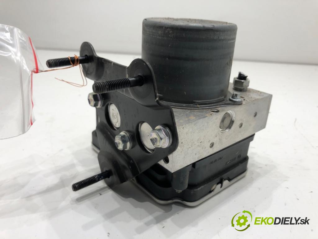 TOYOTA YARIS IV SUV 2022 68 kW 1.5 Hybrid (MXPJ10) 1490 Pumpa ABS 44540-0D560 (Pumpa ABS)