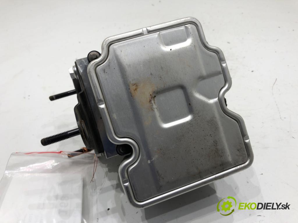 TOYOTA YARIS IV SUV 2022 68 kW 1.5 Hybrid (MXPJ10) 1490 Pumpa ABS 44540-0D560 (Pumpa ABS)