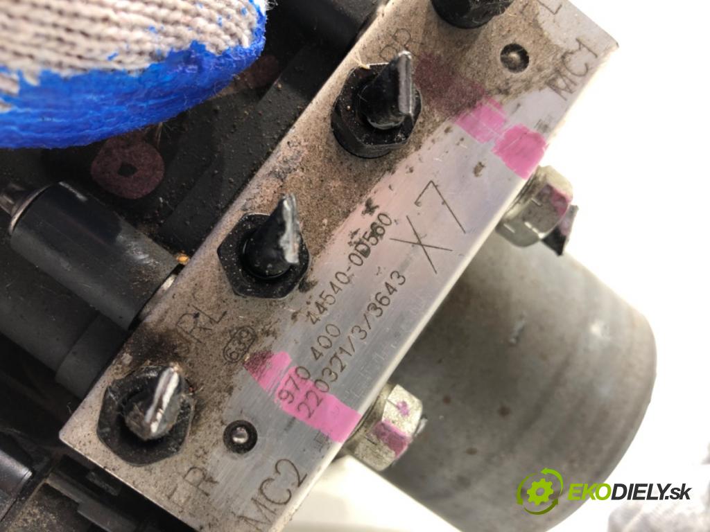 TOYOTA YARIS IV SUV 2022 68 kW 1.5 Hybrid (MXPJ10) 1490 Pumpa ABS 44540-0D560 (Pumpa ABS)