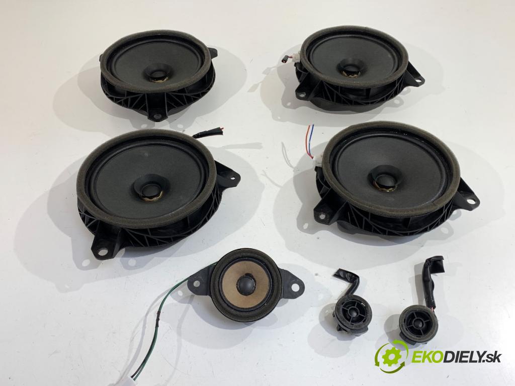 TOYOTA YARIS IV SUV 2022 68 kW 1.5 Hybrid (MXPJ10) 1490 reproduktory 86160-02B80