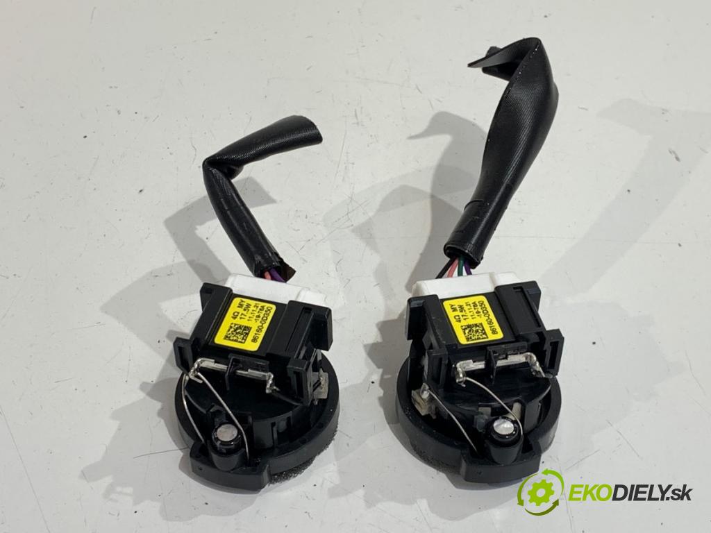 TOYOTA YARIS IV SUV 2022 68 kW 1.5 Hybrid (MXPJ10) 1490 reproduktory 86160-02B80