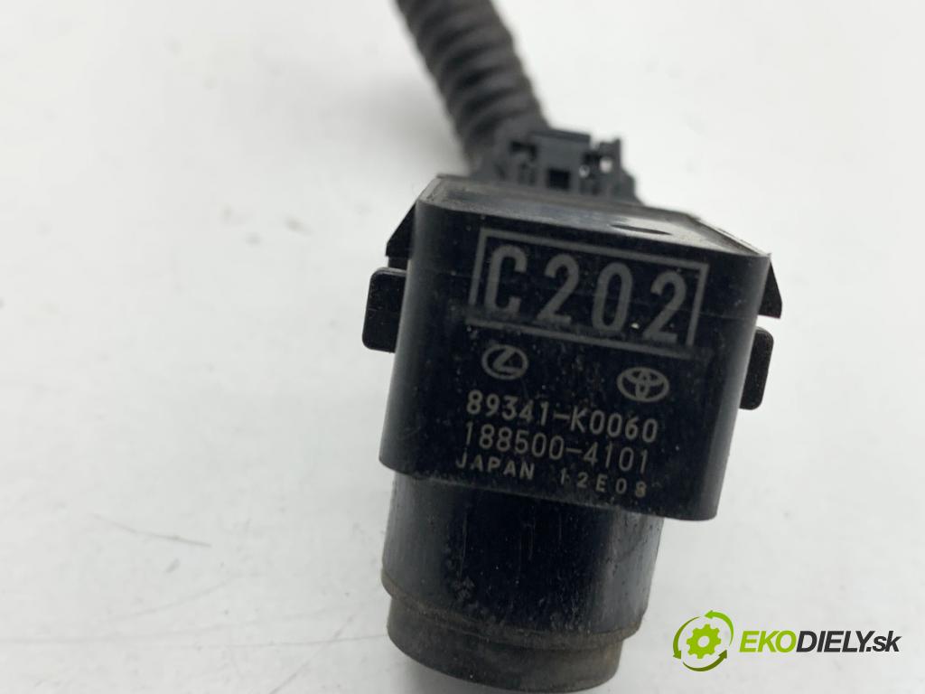 TOYOTA YARIS IV SUV 2022 68 kW 1.5 Hybrid (MXPJ10) 1490 snímač PDC 89341-K0060