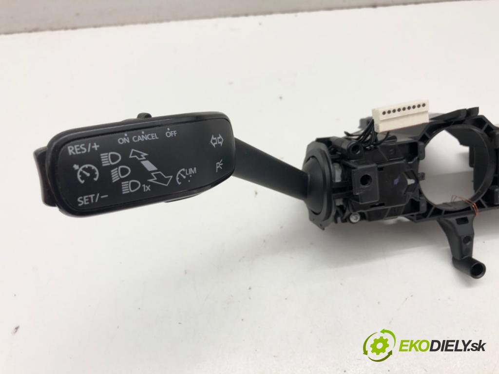 VW GOLF VII Kombi 2014 81 kW 1.6 TDI 1598 přepínač kombinovaný 5Q0953521EQ (Páčky pod volantem)