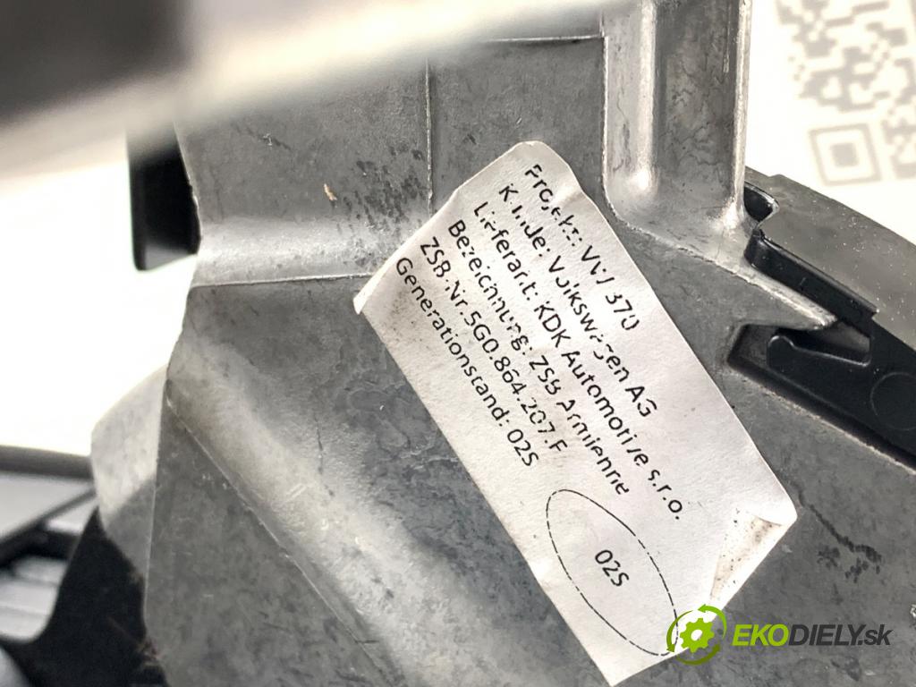 VW GOLF VII liftback 2015 135 kW 2.0 GTD 1968 Lakťová opierka 5G0864207F (Lakťová opierka)