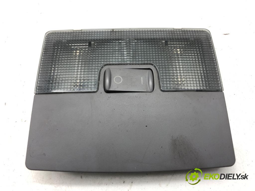 AUDI A6 C5 sedan 1999 110 kW 1.8 T 1781 světlo stropní 4B0947105