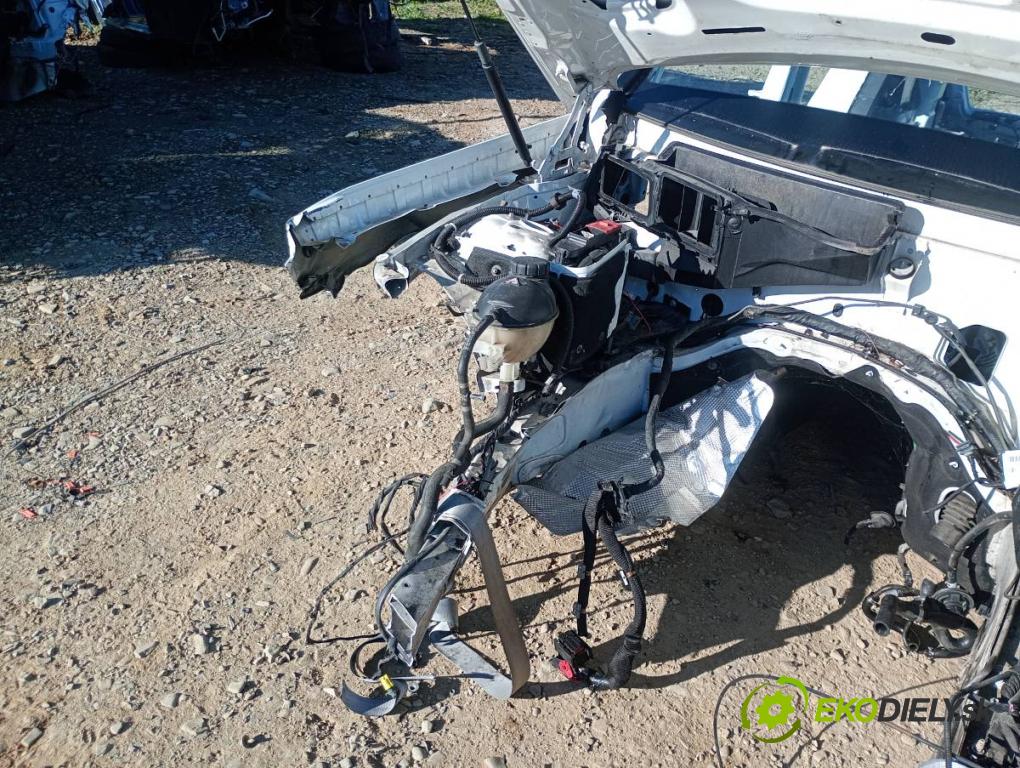 MERCEDES-BENZ X204 SUV 2012 150 kW 250 CDI 4-matic (204.982, 204.904) 2143 karoséria ČTVRŤÁK: Blatník prah strecha PODŁUŻNICA