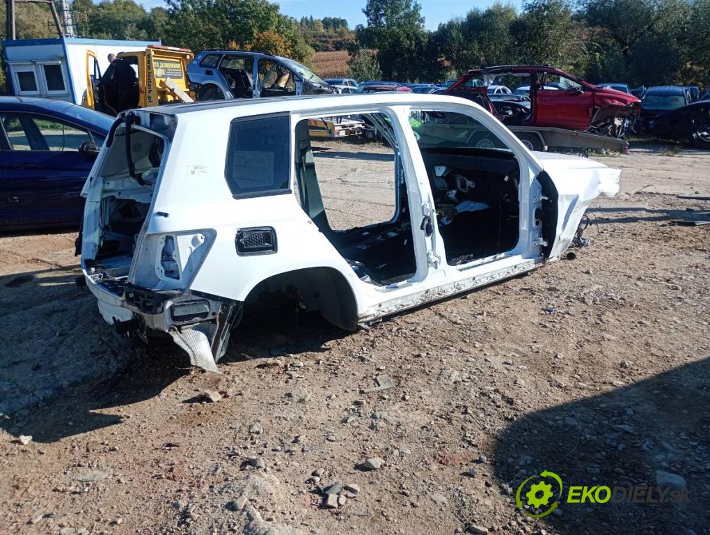 MERCEDES-BENZ X204 SUV 2012 150 kW 250 CDI 4-matic (204.982, 204.904) 2143 karoséria ČTVRŤÁK: Blatník prah strecha PODŁUŻNICA