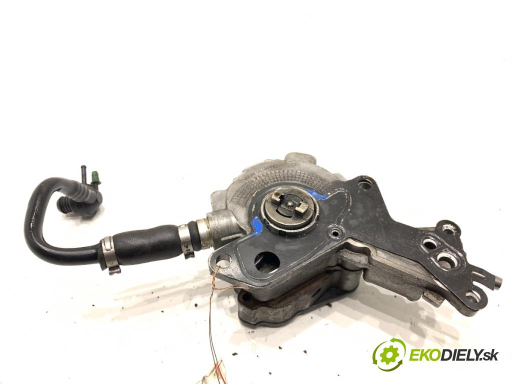 AUDI A2 liftback 2000 55 kW 1.4 TDI 1422 pumpa vakuová 038145209E