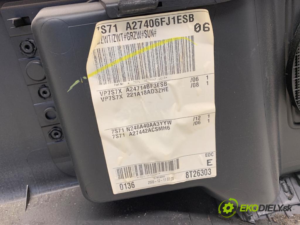 FORD MONDEO MK4 liftback 2008 74 kW 1.8 TDCi 1753 čalúnenie Dvere pravy zad