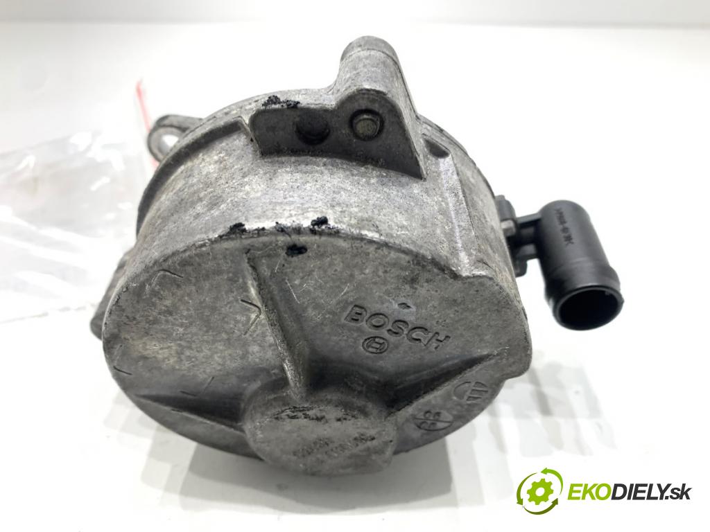 SUZUKI GRAND VITARA II samochód terenowy zamknięty 2006 95 kW 1.9 DDiS Napęd na wszystkie koła (JT419, TD44, JB419WD,... 1870 Pumpa vákuová 835331