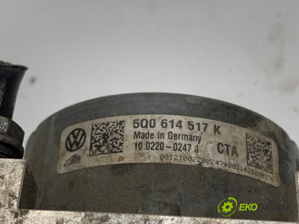 VW GOLF VII Kombi 2014 81 kW 1.6 TDI 1598 Pumpa ABS 5Q0614517K (Pumpa ABS)