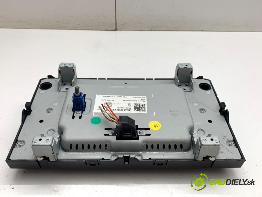 VW GOLF VII liftback 2015 135 kW 2.0 GTD 1968 RADIO Dislpej 3G0919605D