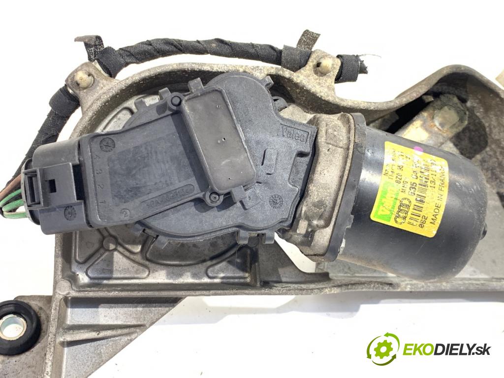 AUDI A2 liftback 2000 55 kW 1.4 TDI 1422 Mechanizmus stieračov predný 8Z0955113 (Motorček stieračov predný)