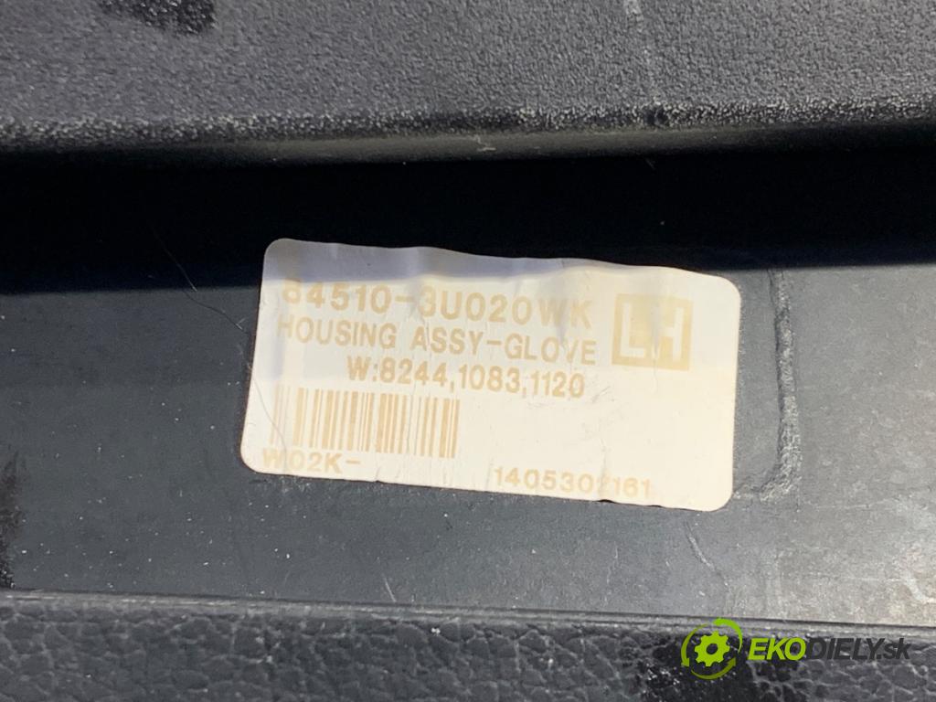 KIA SPORTAGE III SUV 2014 100 kW 2.0 CRDi AWD 1995 přihrádka kastlík spolujezdce (Přihrádka (kastlík))