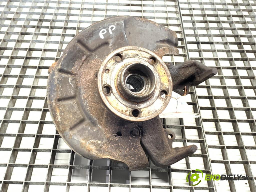 AUDI A2 liftback 2000 55 kW 1.4 TDI 1422 náboj pravý přední část 