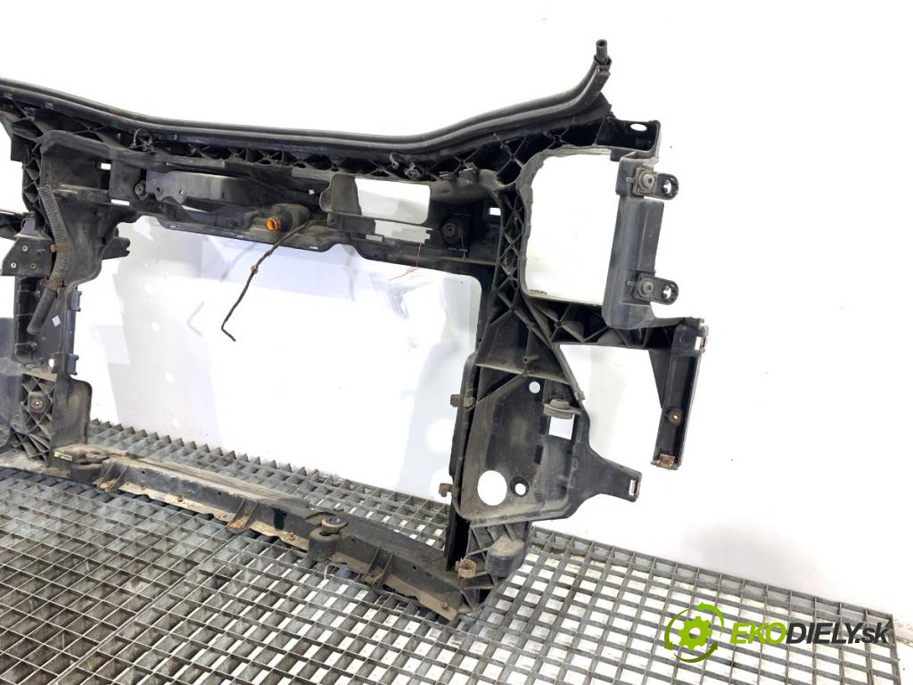 AUDI A2 liftback 2000 55 kW 1.4 TDI 1422 držák přední část 8Z0805594 (Přední výztuha)