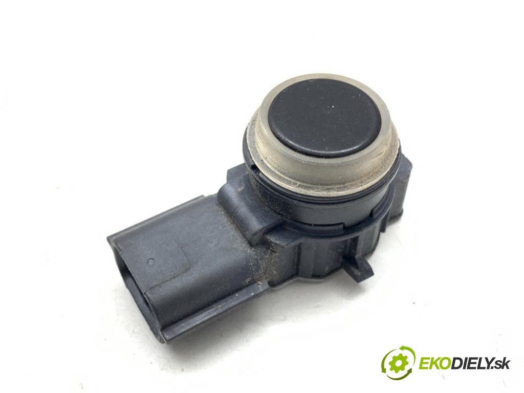 DACIA DUSTER SUV 2020 74 kW 1.0 TCe 100 (HMMT) 999 snímač PDC 284384061R