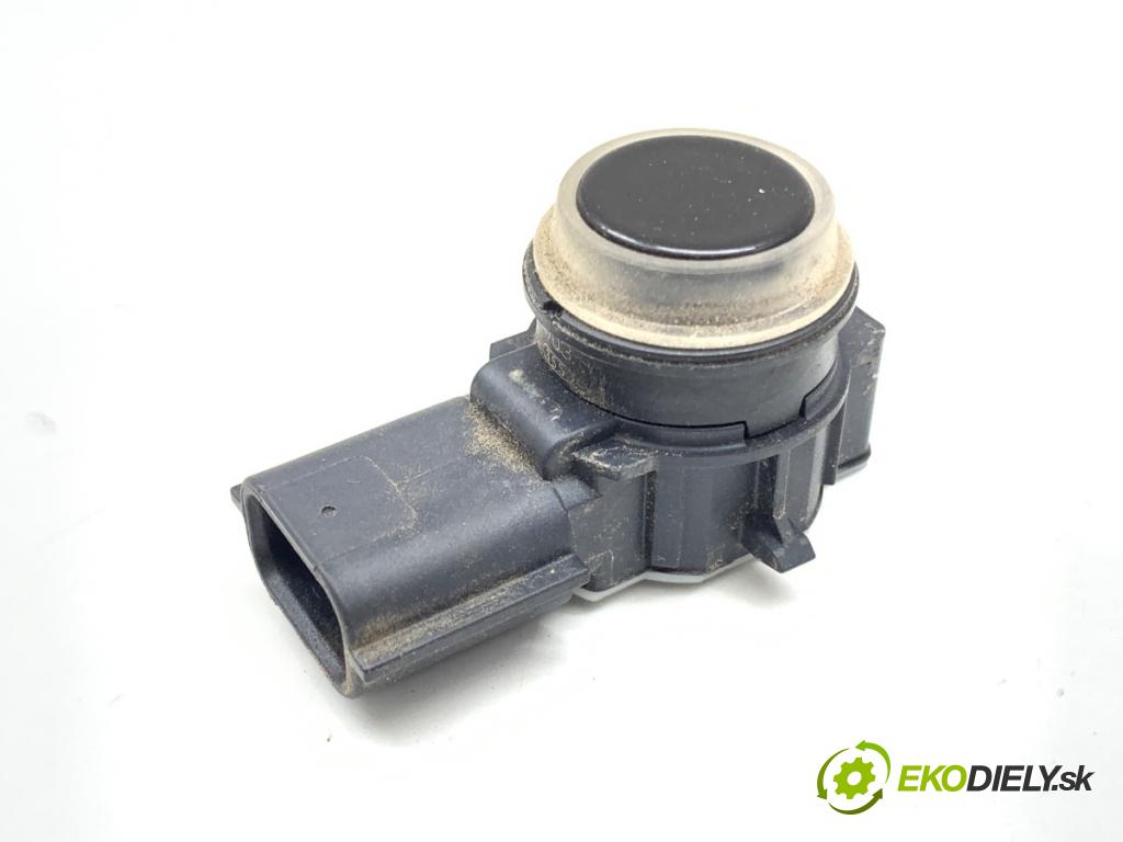 DACIA DUSTER SUV 2020 74 kW 1.0 TCe 100 (HMMT) 999 snímač PDC 284384061R
