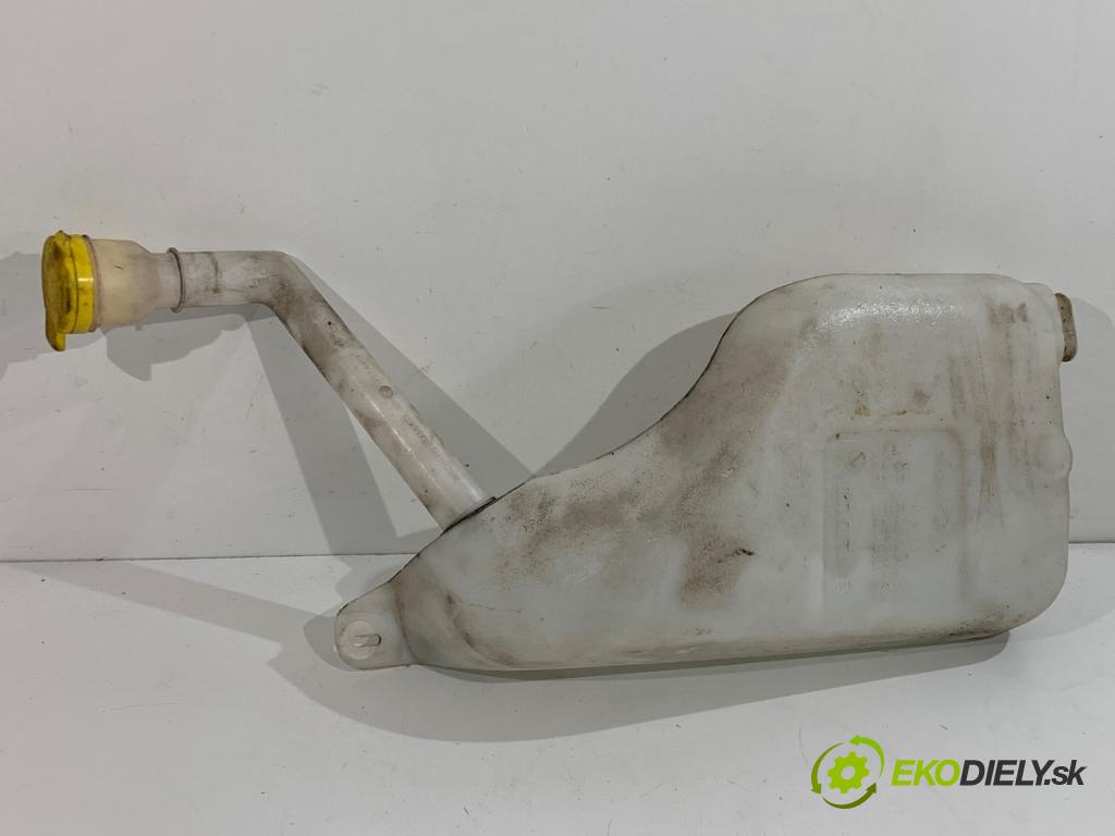 RENAULT MEGANE III Kombi 2014 81 kW 1.5 dCi (KZ09, KZ0D, KZ1G, KZ29, KZ14, KZ1W, KZ10, KZ1F,... 1461 nádržka ostřikovačů 289108770R