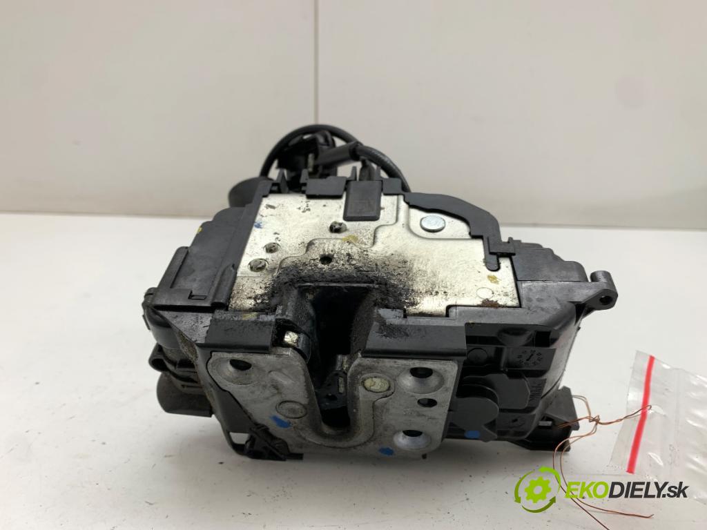 RENAULT MEGANE III Kombi 2014 81 kW 1.5 dCi (KZ09, KZ0D, KZ1G, KZ29, KZ14, KZ1W, KZ10, KZ1F,... 1461 zámok Dvere ľavy predný 