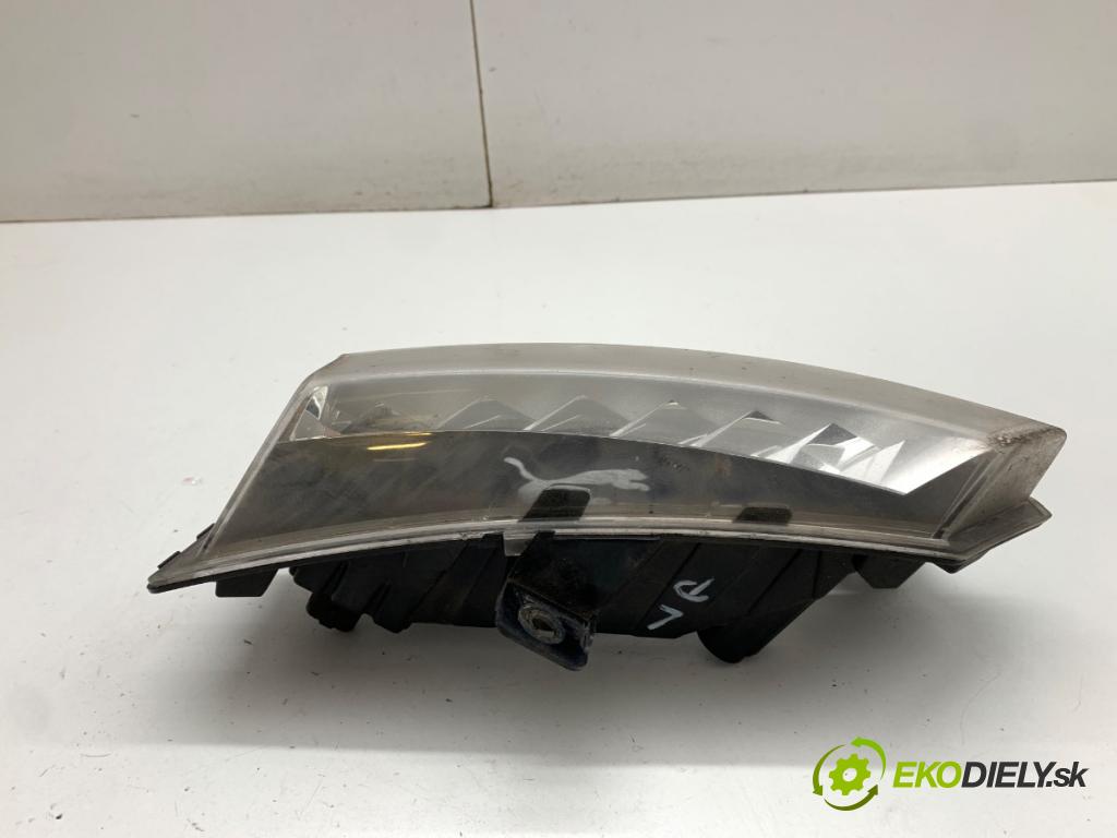 RENAULT MEGANE III Kombi 2014 81 kW 1.5 dCi (KZ09, KZ0D, KZ1G, KZ29, KZ14, KZ1W, KZ10, KZ1F,... 1461 Svetlo DRL: ľavy predný S135-310