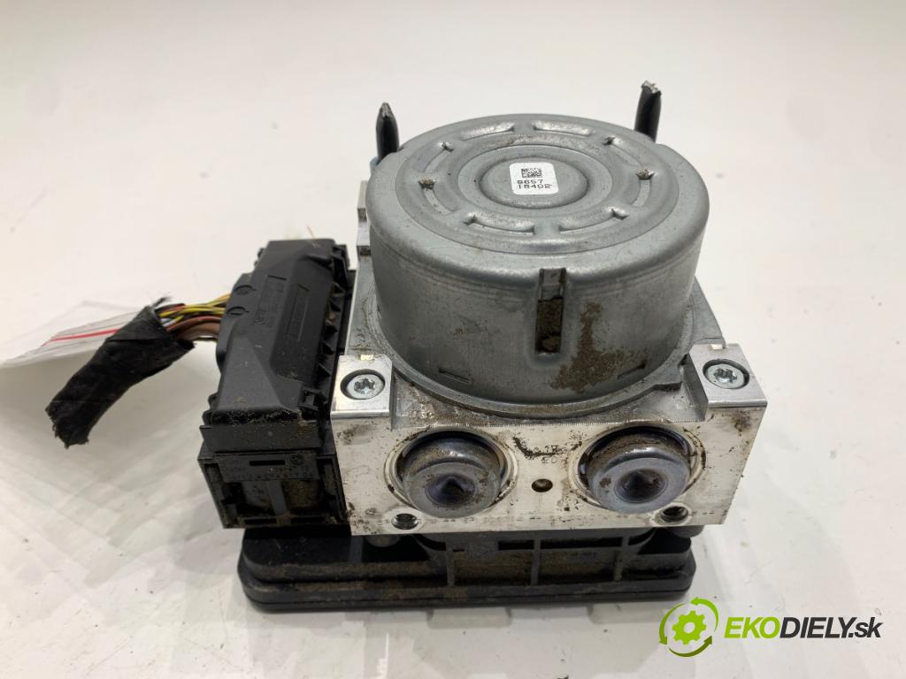 BMW F36 coupe 2020 135 kW 420 i xDrive 1998 Pumpa ABS 6897113 (Pumpa ABS)