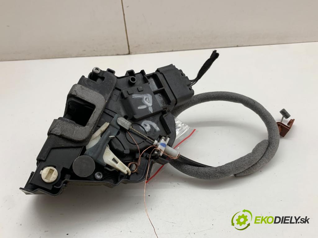 FORD MONDEO MK4 liftback 2008 74 kW 1.8 TDCi 1753 zámok Dvere pravy zad 6M2A-R26412-BC