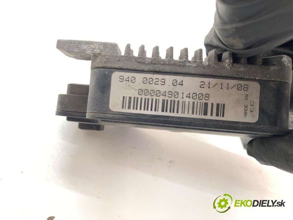 FORD MONDEO MK4 liftback 2008 74 kW 1.8 TDCi 1753 modul ventilátoru 940002904