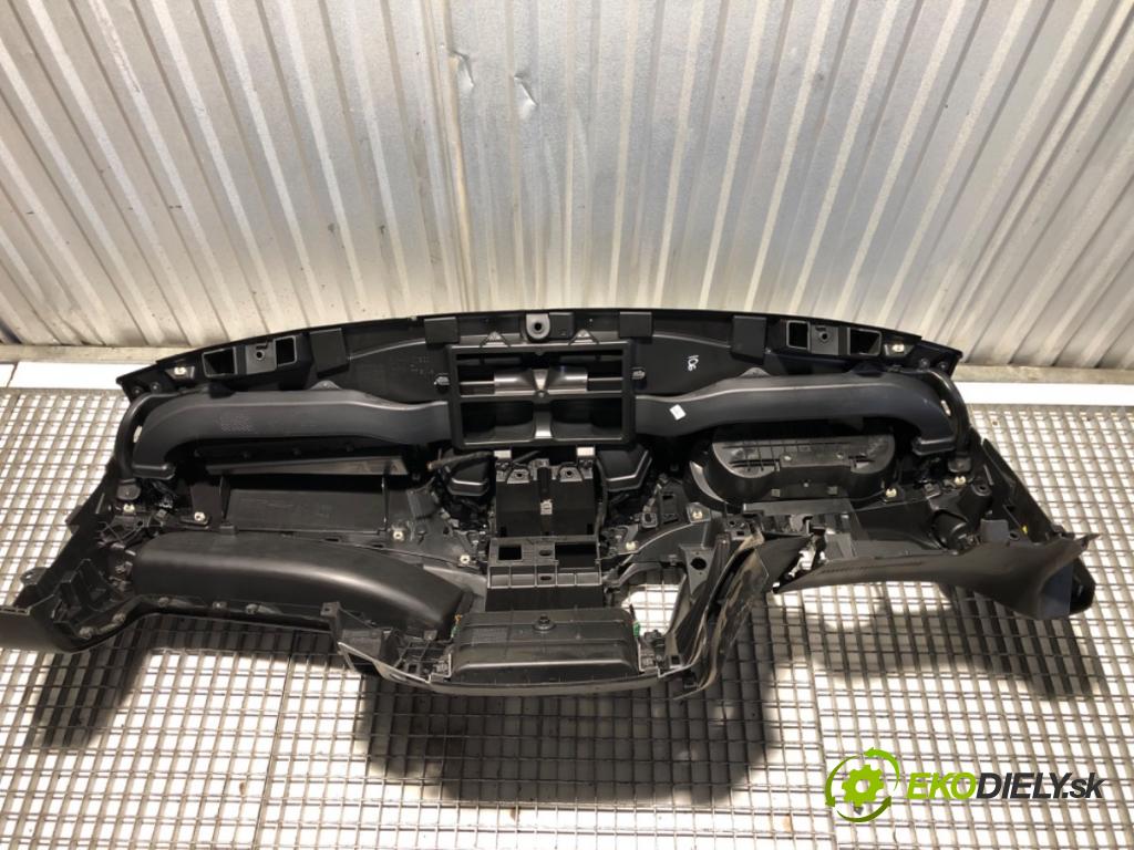 IVECO DAILY VI Platforma / podwozie 2017 115 kW 33S16, 35S16, 35C16, 40C16, 50C16 2287 palubní doska 5801544462 (Palubní deska)