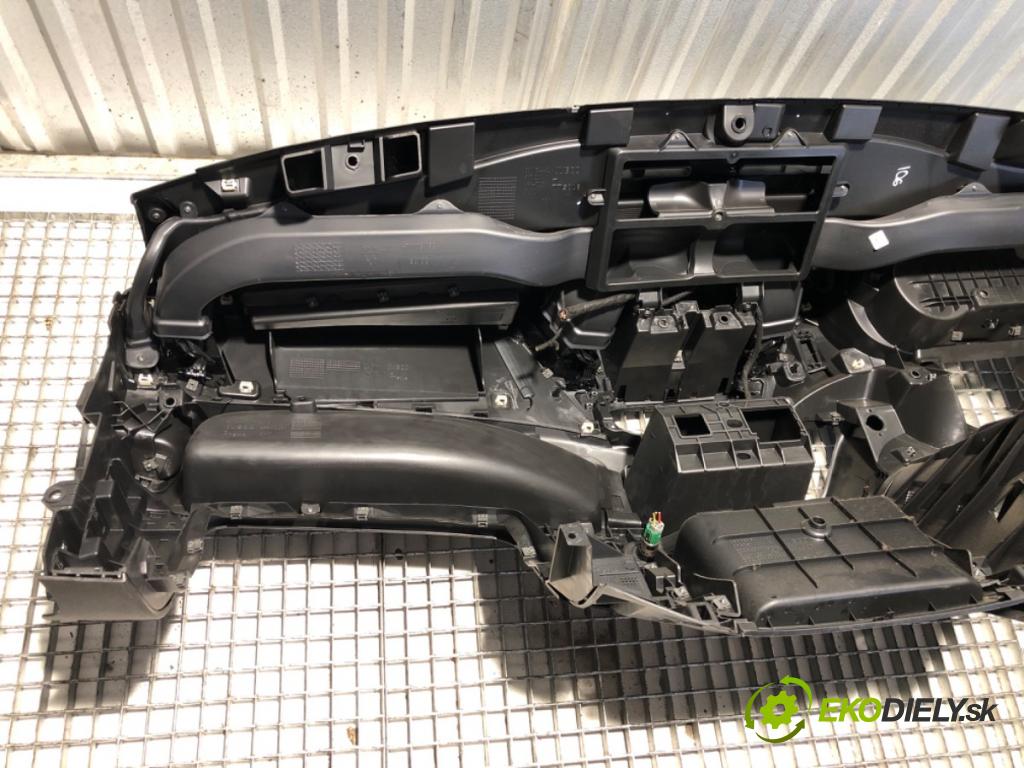 IVECO DAILY VI Platforma / podwozie 2017 115 kW 33S16, 35S16, 35C16, 40C16, 50C16 2287 palubní doska 5801544462 (Palubní deska)