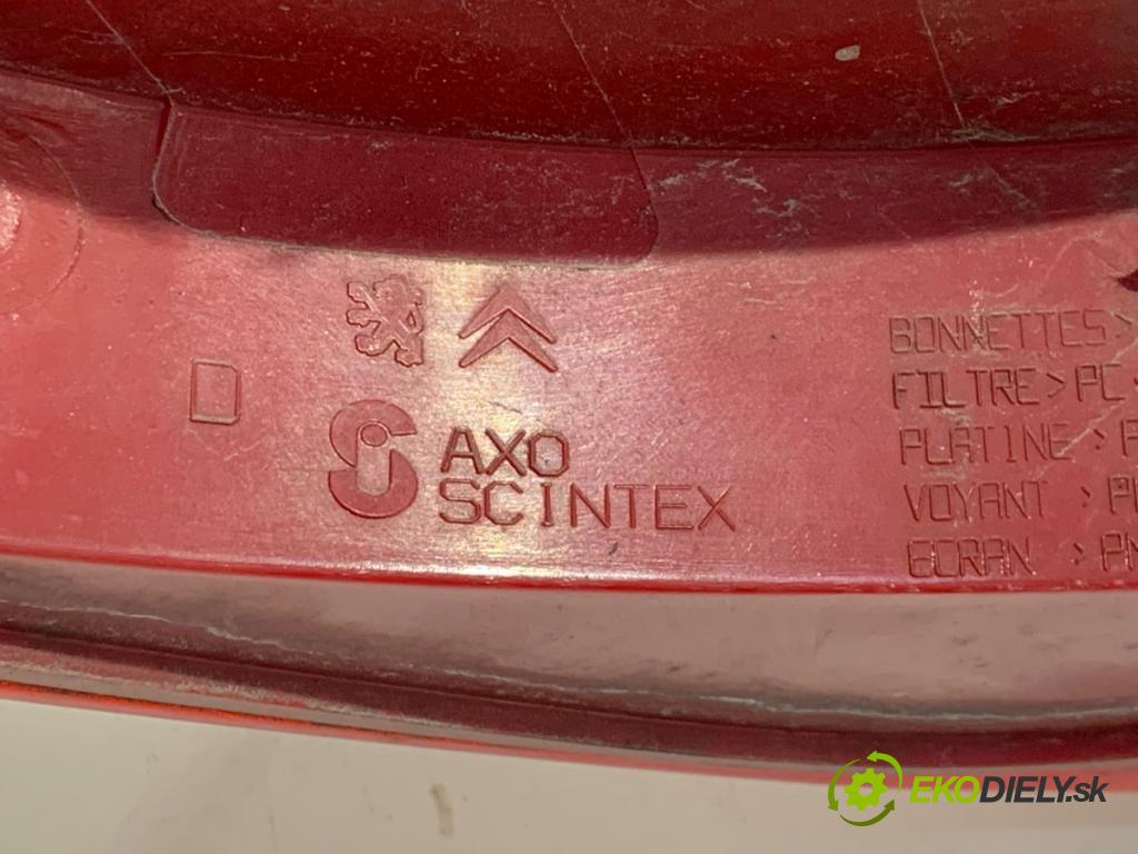 PEUGEOT 407 SW Kombi 2005 100 kW 2.0 HDi 135 1997 světlo pravý zadní část