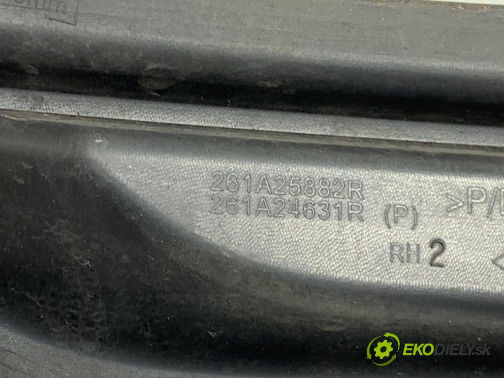 RENAULT MEGANE III Kombi 2014 81 kW 1.5 dCi (KZ09, KZ0D, KZ1G, KZ29, KZ14, KZ1W, KZ10, KZ1F,... 1461 mří nárazníka pravý přední část 261A25882R