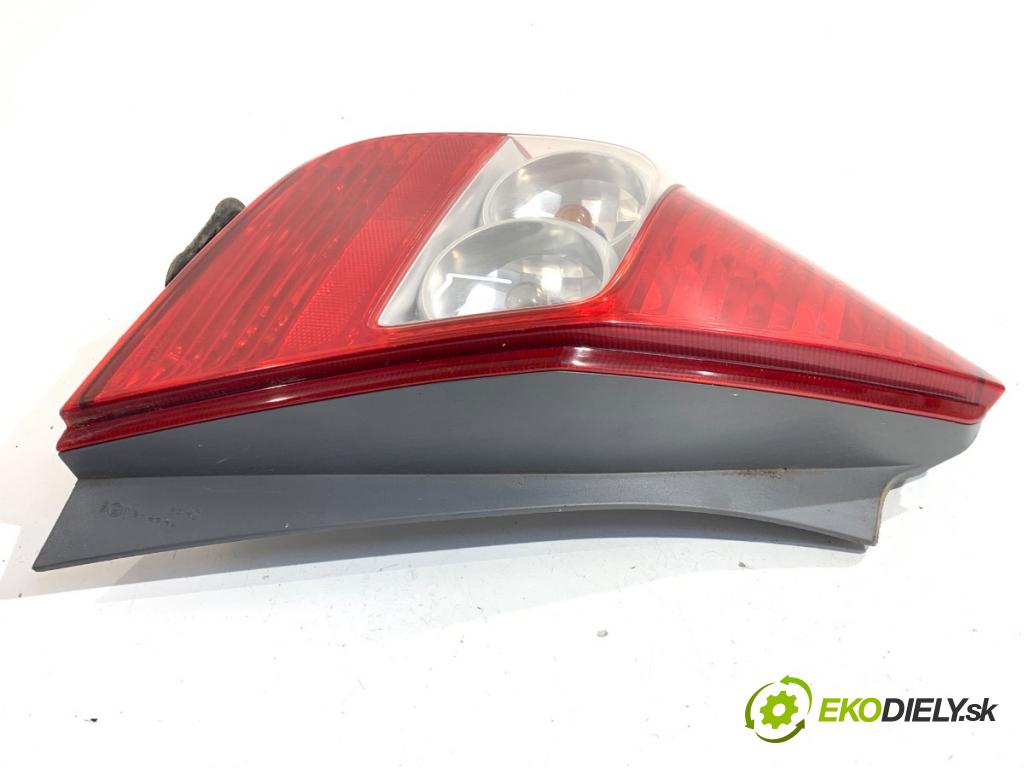 HONDA JAZZ I liftback 2002 61 kW 1.3 iDSi (GD1) 1339 světlo levý zadní část