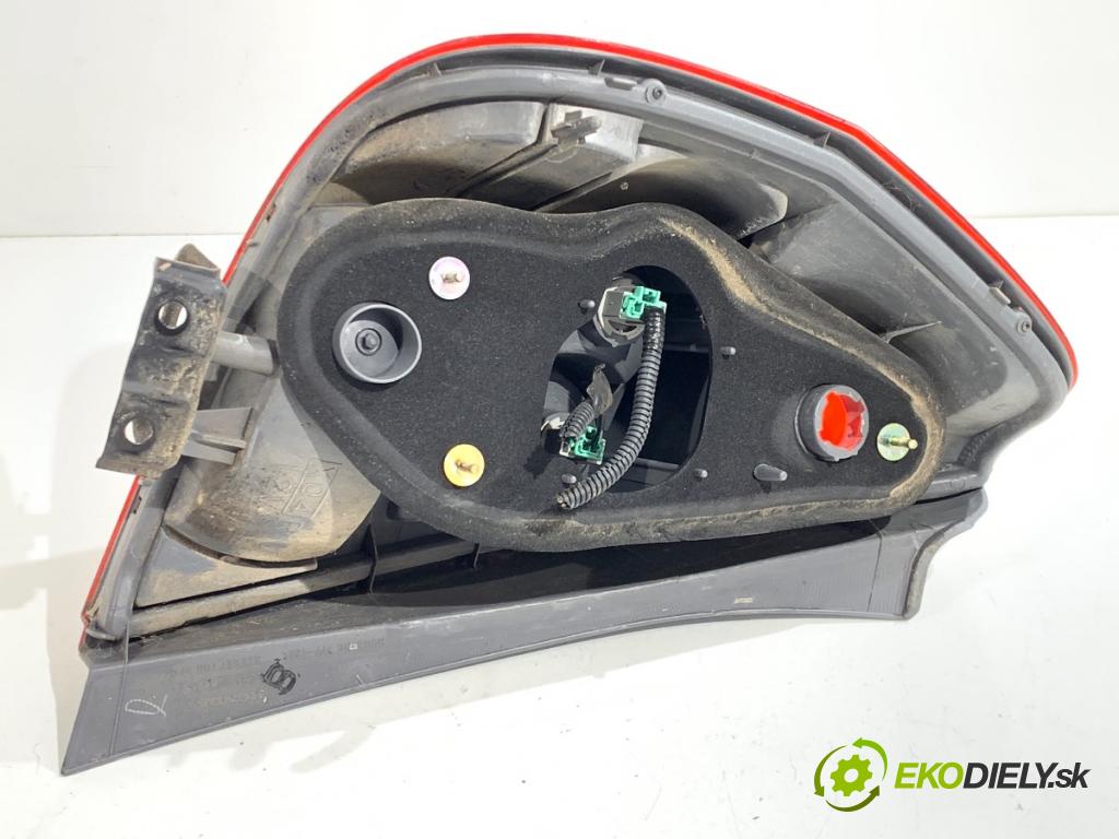 HONDA JAZZ I liftback 2002 61 kW 1.3 iDSi (GD1) 1339 světlo pravý zadní část