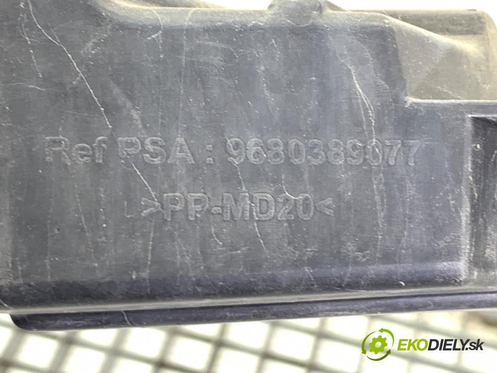 PEUGEOT 308 SW Kombi 2008 88 kW 1.6 16V 1598 výztuha horní 9680389077 (Výztuha)