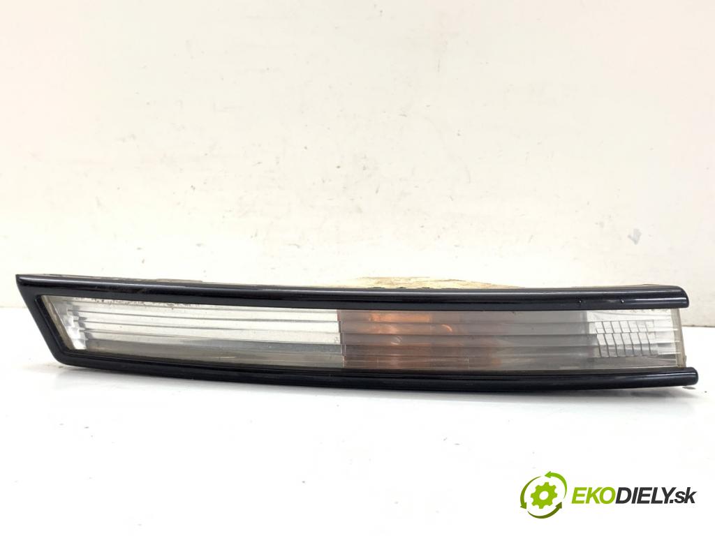VW PASSAT B6 sedan 2006 110 kW 2.0 FSI 1984 směrovka pravý přední část 3C0807718A (Klika dveří ostatní)