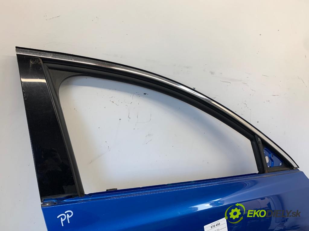 FORD FOCUS IV liftback 2019 92 kW 1.0 EcoBoost 999 Dvere pravy predný